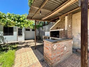 https://www.gallito.com.uy/venta-casa-tres-dormitorios-cochera-ituzaingo-inmuebles-26423434