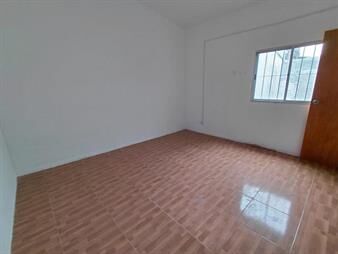 https://www.gallito.com.uy/apartamento-1-dormitorio-en-casavalle-con-patio-privado-inmuebles-27865643