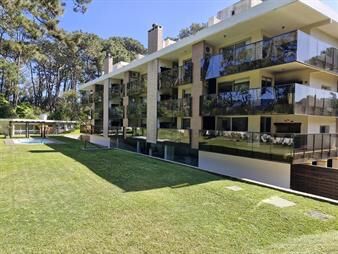 https://www.gallito.com.uy/apartamento-en-punta-del-este-2-dormitorios-y-parrillero-inmuebles-27999224
