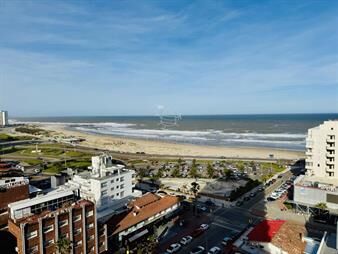 https://www.gallito.com.uy/apartamento-con-vista-al-mas-a-pasos-del-puerto-inmuebles-27999280