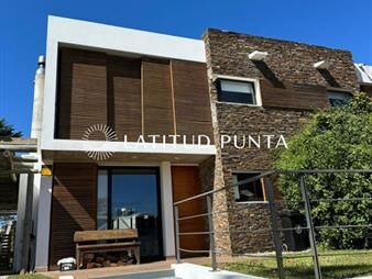https://www.gallito.com.uy/casa-en-propiedad-horizontal-en-pinares-inmuebles-27999340