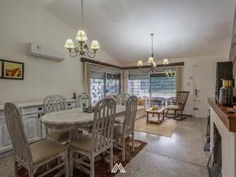 https://www.gallito.com.uy/venta-casa-pinares-atlantida-4-dormitorios-4-baños-inmuebles-27999402