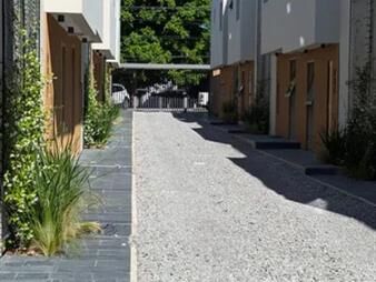 https://web5.gallito.com.uy/casa-en-complejo-cerrado-3-dormitorios-con-inmuebles-28000006