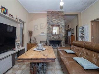 https://www.gallito.com.uy/venta-casa-3-dormitorios-el-pinar-norte-barbacoa-inmuebles-27870987