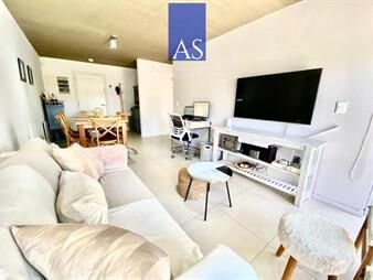 https://web5.gallito.com.uy/apartamento-en-venta-2-dormitorios-moderno-con-al-inmuebles-28005542