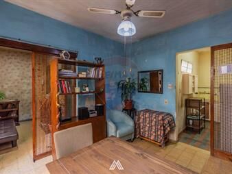 https://www.gallito.com.uy/venta-apartamento-1-dormitorio-y-patio-a-reciclar-inmuebles-27869919
