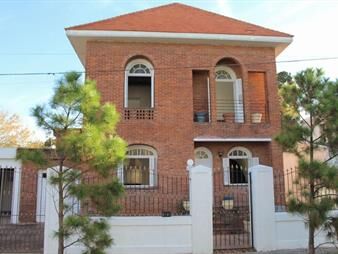 https://www.gallito.com.uy/alquiler-casa-de-estilo-en-el-centro-de-carrasco-inmuebles-28005917
