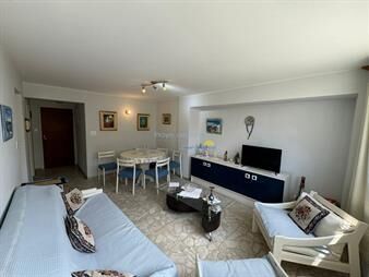 https://web5.gallito.com.uy/apartamento-en-venta-de-1-dormitorio-en-punta-inmuebles-27739227