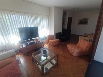 https://www.gallito.com.uy/padron-unico-de-excelente-construccion-con-retiro-fondo-inmuebles-27994611