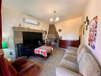 https://web5.gallito.com.uy/venta-casa-de-3-dormitorios-barbacoa-y-garaje-en-medanos-d-inmuebles-28006479