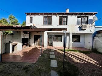 https://www.gallito.com.uy/venta-casa-3-dormitorios-con-renta-solymar-sur-inmuebles-28006482