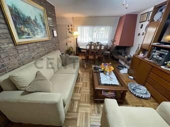 https://www.gallito.com.uy/venta-casa-cordon3-dormitorios-3-baños-garaje-parrille-inmuebles-27142501