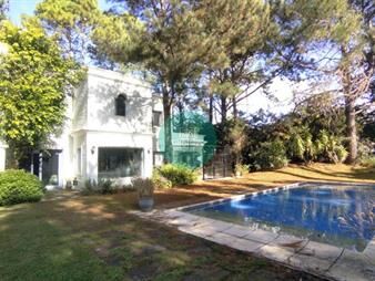 https://www.gallito.com.uy/venta-alquiler-anual-y-de-temporada-casa-5-suites-y-dep-de-inmuebles-28009559