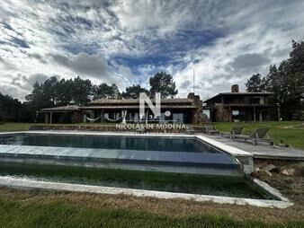 https://web5.gallito.com.uy/venta-de-espectacular-chacra-sobre-ruta-12-punta-inmuebles-28009682