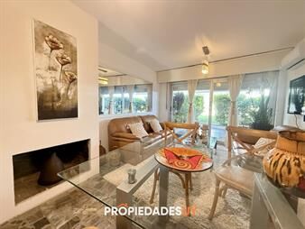 https://web5.gallito.com.uy/apartamento-en-venta-frente-a-playa-mansa-usd-inmuebles-28009344