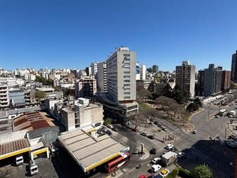 https://web5.gallito.com.uy/casatroja-venta-apartamento-dos-dormitorios-centro-inmuebles-28006207