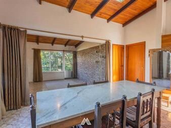 https://www.gallito.com.uy/venta-2-casas-y-local-comercial-en-canelon-chico-inmuebles-28010083