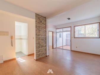 https://www.gallito.com.uy/venta-apto-1-dormitiorio-c-patio-punta carretas-inmuebles-28010085