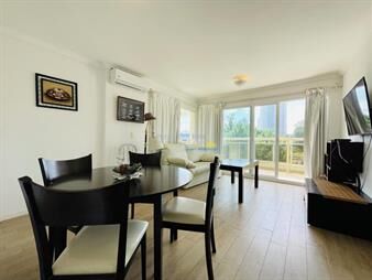 https://web5.gallito.com.uy/apartamento-de-2-dormitorios-en-aidy-grill-a-de-inmuebles-27740069