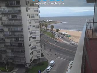 https://web5.gallito.com.uy/alquilo-apartamento-2-dormitorios-2-baños-vista-a-la-play-inmuebles-27313579
