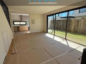 https://web5.gallito.com.uy/casa-en-alquiler-a-estrenar-barra-de-carrasco-3-dormitorios-inmuebles-28014343