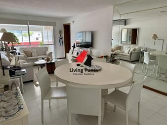 https://web5.gallito.com.uy/venta-de-apartamento-en-brava-a-solo-200-mtrs-inmuebles-28014669
