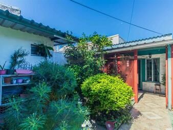 https://web5.gallito.com.uy/venta-casa-2-dormitorios-sayago-con-cochera-inmuebles-28026911