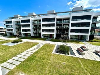 https://web5.gallito.com.uy/venta-apartamento-3-dormitorios-garaje-y-box-en-parque-ba-inmuebles-27999193