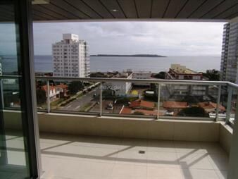 https://web5.gallito.com.uy/apartamento-en-alquiler-de-temporada-en-punta-del-inmuebles-27739190