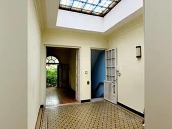 https://web5.gallito.com.uy/hermosa-casa-de-2-dormitorios-con-terraza-y-inmuebles-28027993