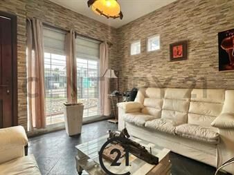 https://web5.gallito.com.uy/venta-casa-en-la-teja-sur4-dormitorios2-baños-barbacoa-inmuebles-27969144
