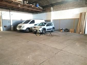 https://web5.gallito.com.uy/venta-de-8-cocheras-2-viviendas-oficina-en-inmuebles-28031549