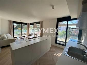 https://web5.gallito.com.uy/apartamento-venta-frente-al-mar-de-2-dormitorios-con-parril-inmuebles-28031651