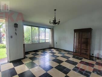 https://web5.gallito.com.uy/casa-en-malvin-proximo-al-shopping-plaza-italia-inmuebles-28031658