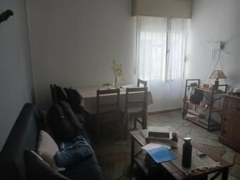 https://www.gallito.com.uy/venta-apartamento-un-dormitorio-con-renta-mercado-modelo-y-inmuebles-28031659