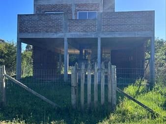 https://www.gallito.com.uy/terreno-con-construccion-sin-terminar-en-santa-monica-inmuebles-28031913