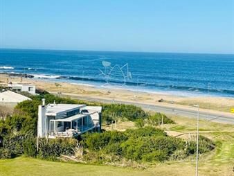 https://web5.gallito.com.uy/casa-primera-linea-manantiales-venta-y-alquiler-inmuebles-28032051