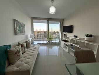 https://web5.gallito.com.uy/venta-de-hermoso-apartamento-2-dormitorios-en-una-inmuebles-26250998