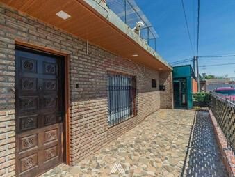 https://www.gallito.com.uy/venta-casa-4-dormitorios-garaje-punta-de-rieles-inmuebles-28032123