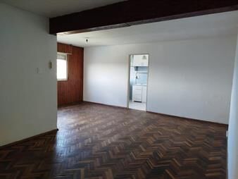https://web5.gallito.com.uy/alquiler-apartamento-prado-3-dormitorios-cochera-inmuebles-28032238