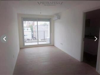 https://web5.gallito.com.uy/apto-en-venta-2-dormitorios-balcon-garaje-inmuebles-26463885