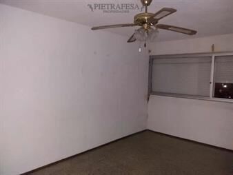 https://web5.gallito.com.uy/apartamento-en-venta-3-dormitorios-1-baño-71-inmuebles-22737538