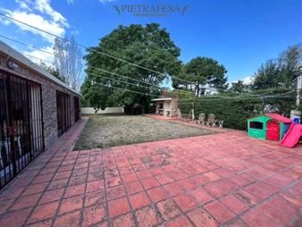 https://web5.gallito.com.uy/casa-en-venta-3-dormitorios-2-baã±os-fondo-con-inmuebles-23823053