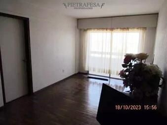 https://web5.gallito.com.uy/apartamento-en-venta-2-dormitorios-1-baño-y-inmuebles-24536846