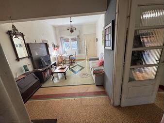https://www.gallito.com.uy/venta-de-casa-ph-independiente-parque-batlle-2-dormitorios-inmuebles-28032788