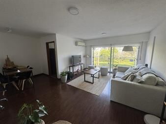 https://web5.gallito.com.uy/apartamento-2-dormitorios-frente-a-villa-biarritz-inmuebles-28035998