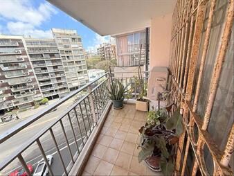 https://web5.gallito.com.uy/apartamento-en-venta-proximo-a-rambla-terr-3-dor-estar-inmuebles-28035637