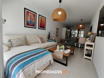 https://web5.gallito.com.uy/apartamento-en-impecable-estado-a-pasos-del-inmuebles-28036358