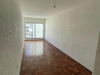 https://web5.gallito.com.uy/alquiler-de-monoambiente-entre-soriano-y-centro-inmuebles-28036589