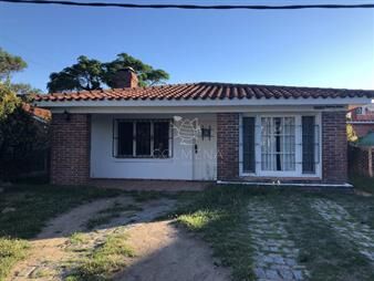 https://web5.gallito.com.uy/casa-en-las-delicias-muy-cerca-del-mar-inmuebles-26907056